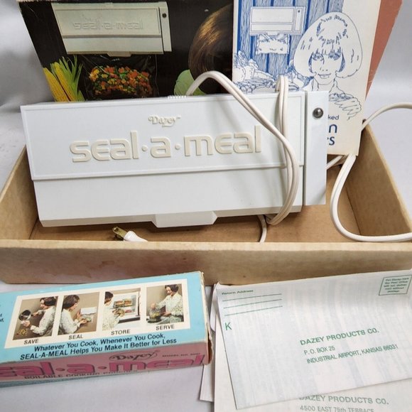 Vintage Dazey Seal a Meal with New Bags With Instructions and Box - Picture 6 of 8